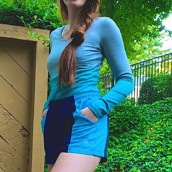 RARE Vintage ADIDAS high waisted running Shorts bright Blue White & Navy striped - Picture 3 of 12